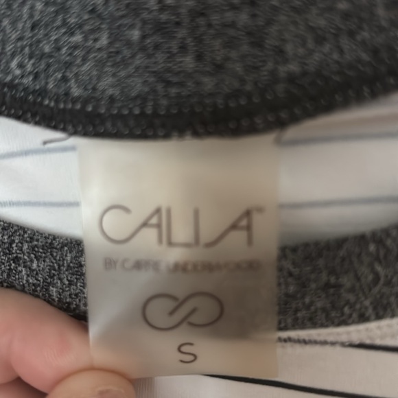 CALIA Rashguard top - Picture 4 of 5